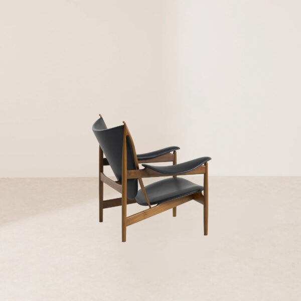 VHL-023 Luxurious Craftsmanship Oversized Curved Leather Lounge Chair - Image 2