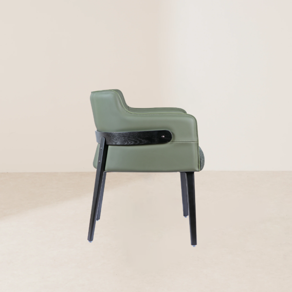 VHC-006 Exquisite Chair Showcase of Fine Craftsmanship and Design - Image 3